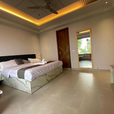 The Westberry 50Mtrs Offroading And 50 Mtrs Nature Path Bed & Breakfast Shimla Exterior foto