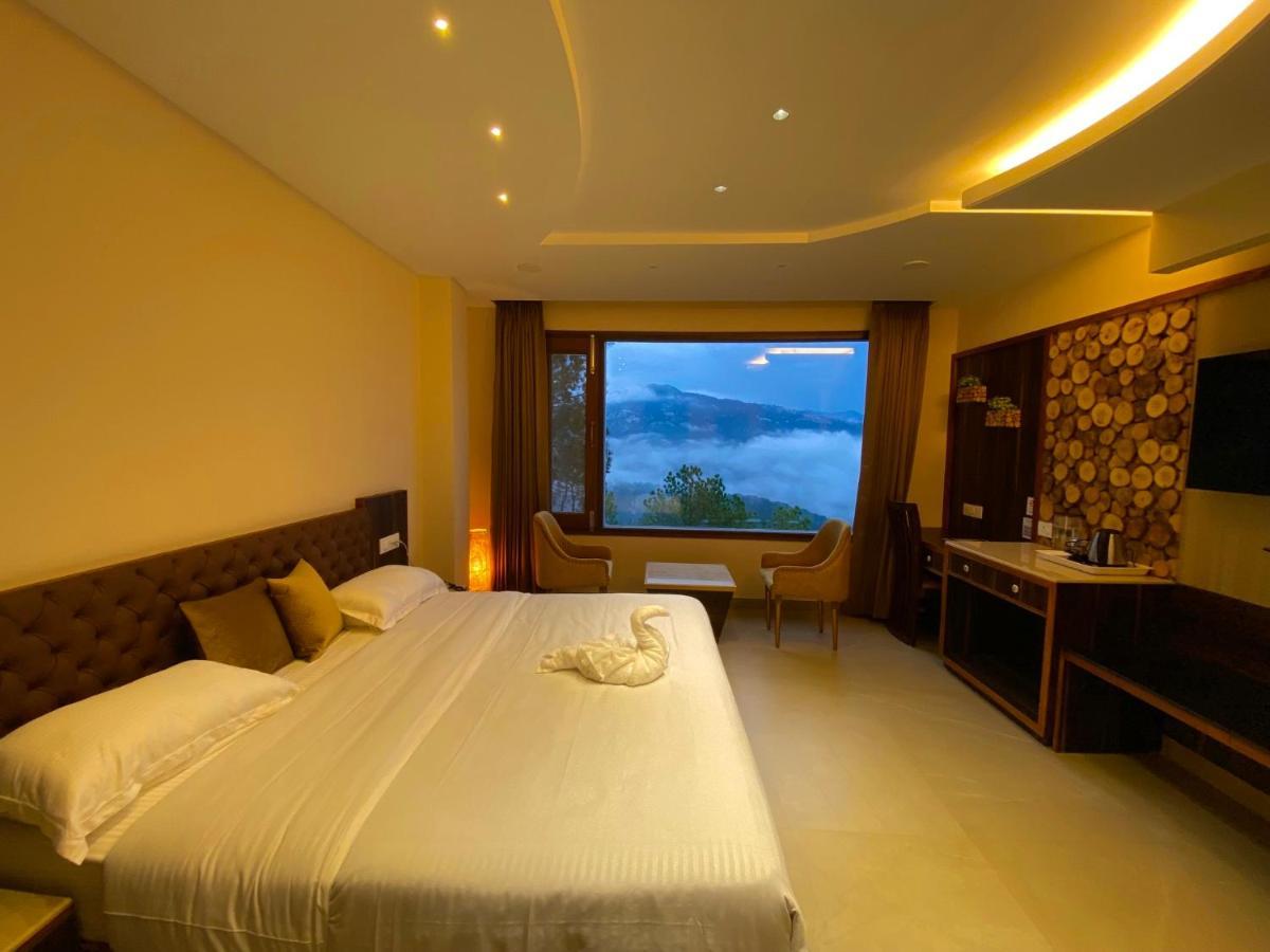 The Westberry 50Mtrs Offroading And 50 Mtrs Nature Path Bed & Breakfast Shimla Exterior foto