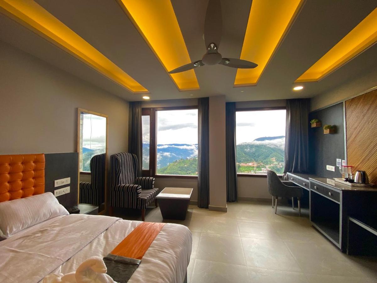 The Westberry 50Mtrs Offroading And 50 Mtrs Nature Path Bed & Breakfast Shimla Exterior foto